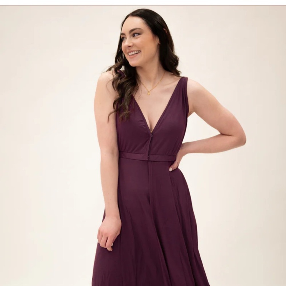 Lila birthing gown in black